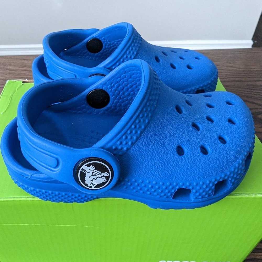 Bright Blue Crocs Toddler Boy Classic Clogs - Baby - Size C4